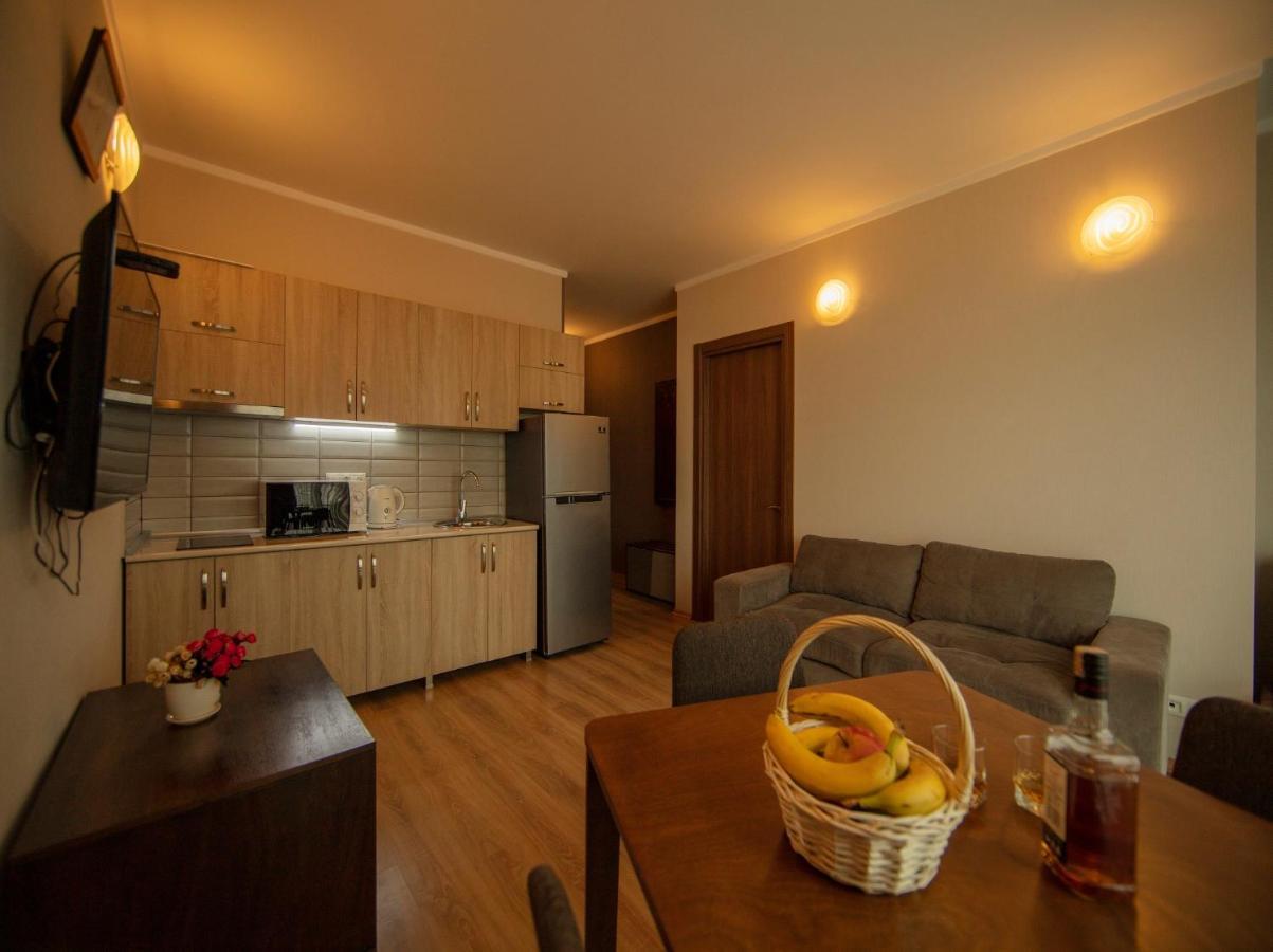 Tower Apartments Batoumi Extérieur photo