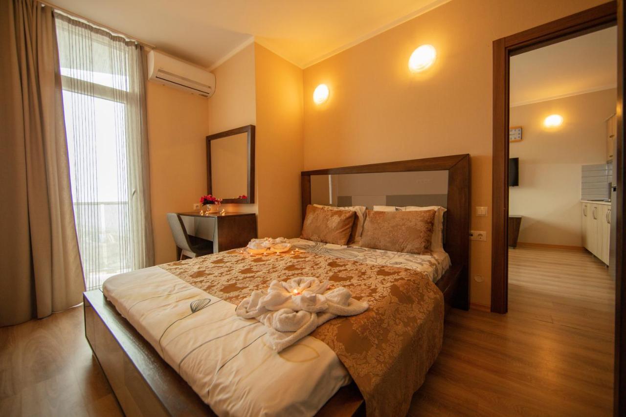 Tower Apartments Batoumi Extérieur photo
