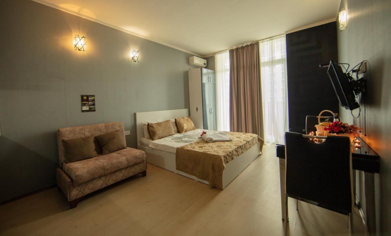 Tower Apartments Batoumi Extérieur photo
