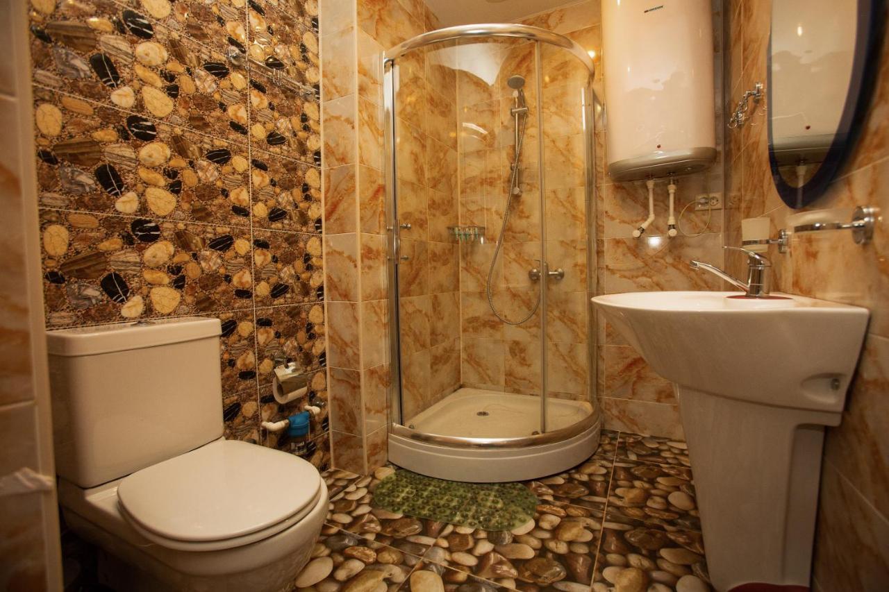 Tower Apartments Batoumi Extérieur photo