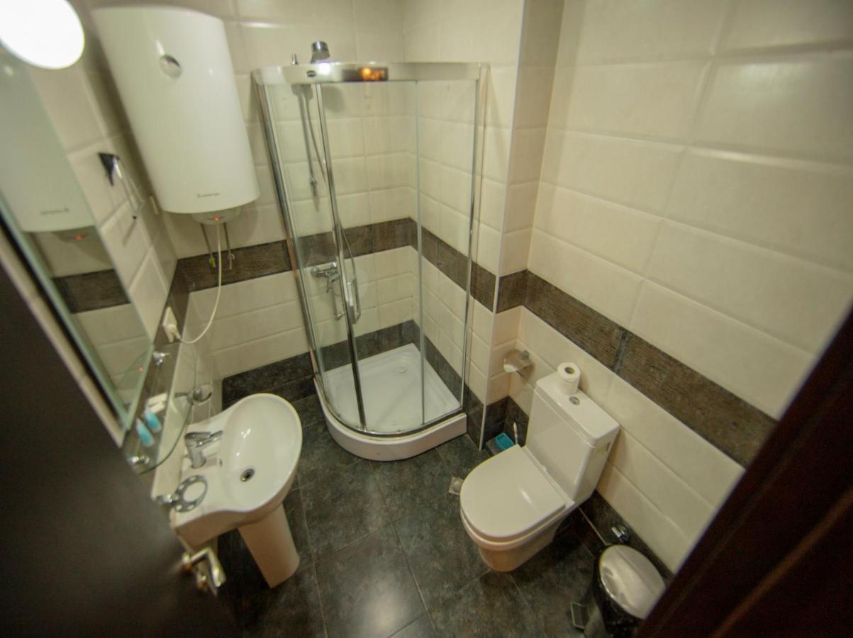 Tower Apartments Batoumi Extérieur photo