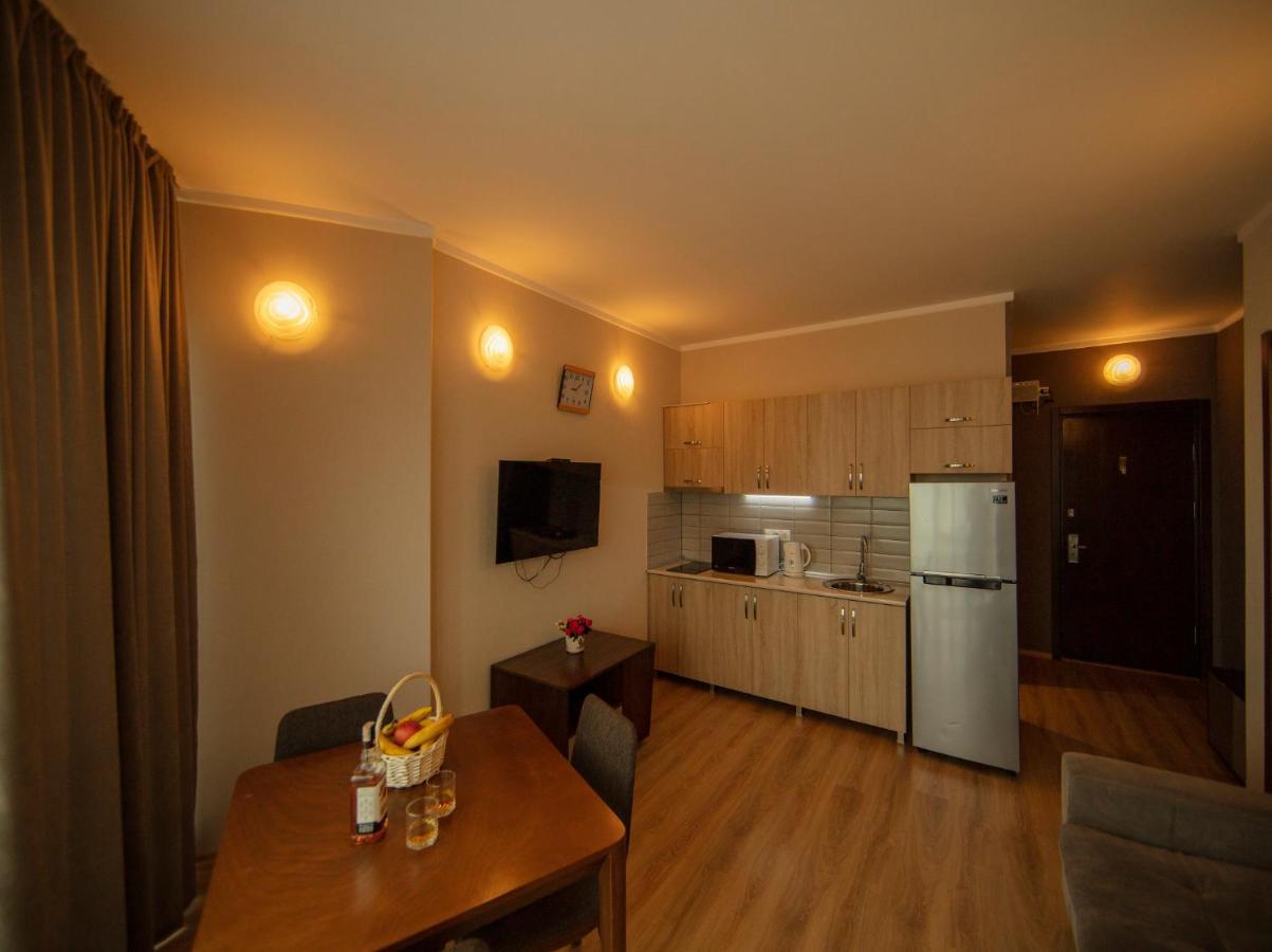 Tower Apartments Batoumi Extérieur photo