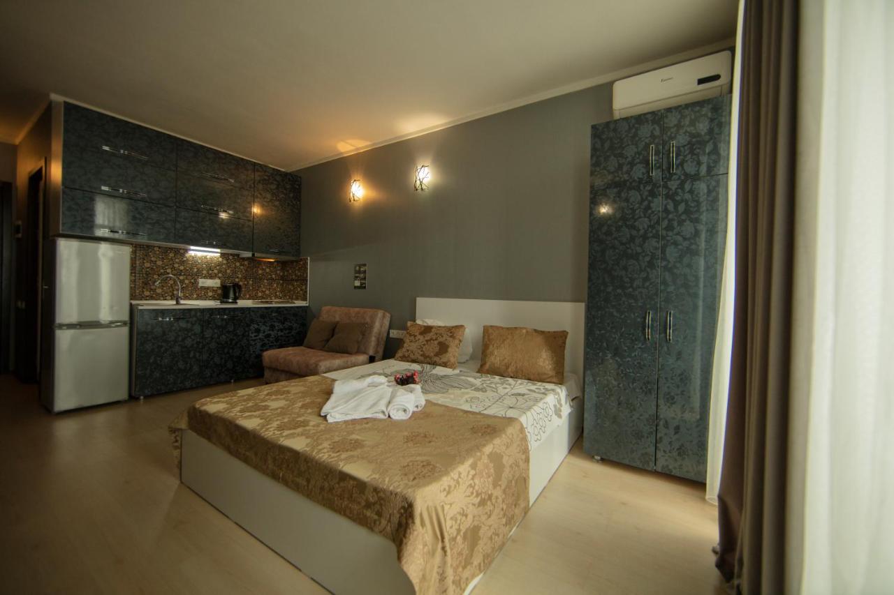 Tower Apartments Batoumi Extérieur photo