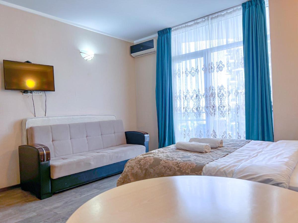 Tower Apartments Batoumi Extérieur photo