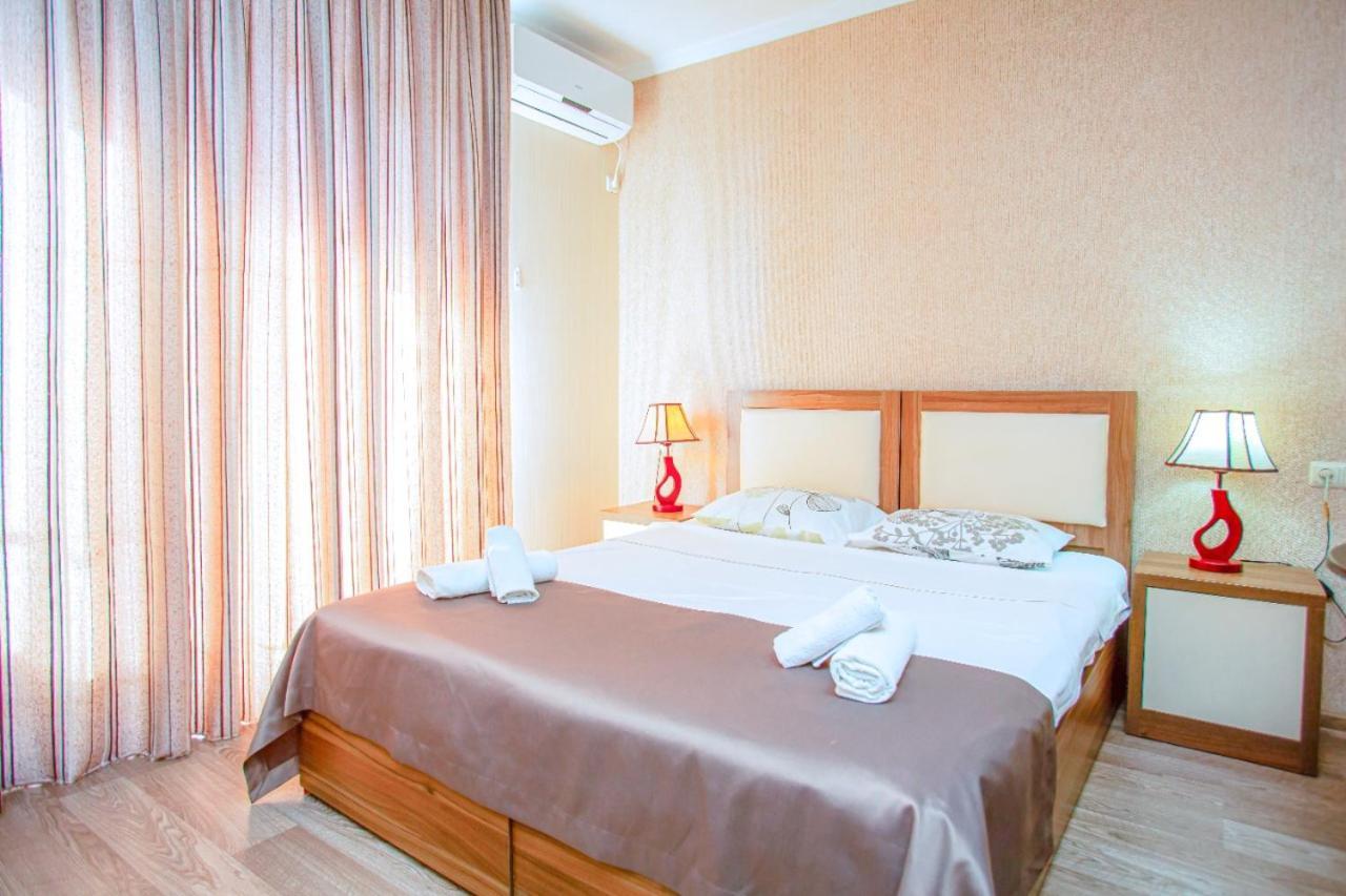 Tower Apartments Batoumi Extérieur photo