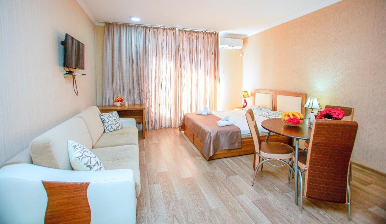 Tower Apartments Batoumi Extérieur photo