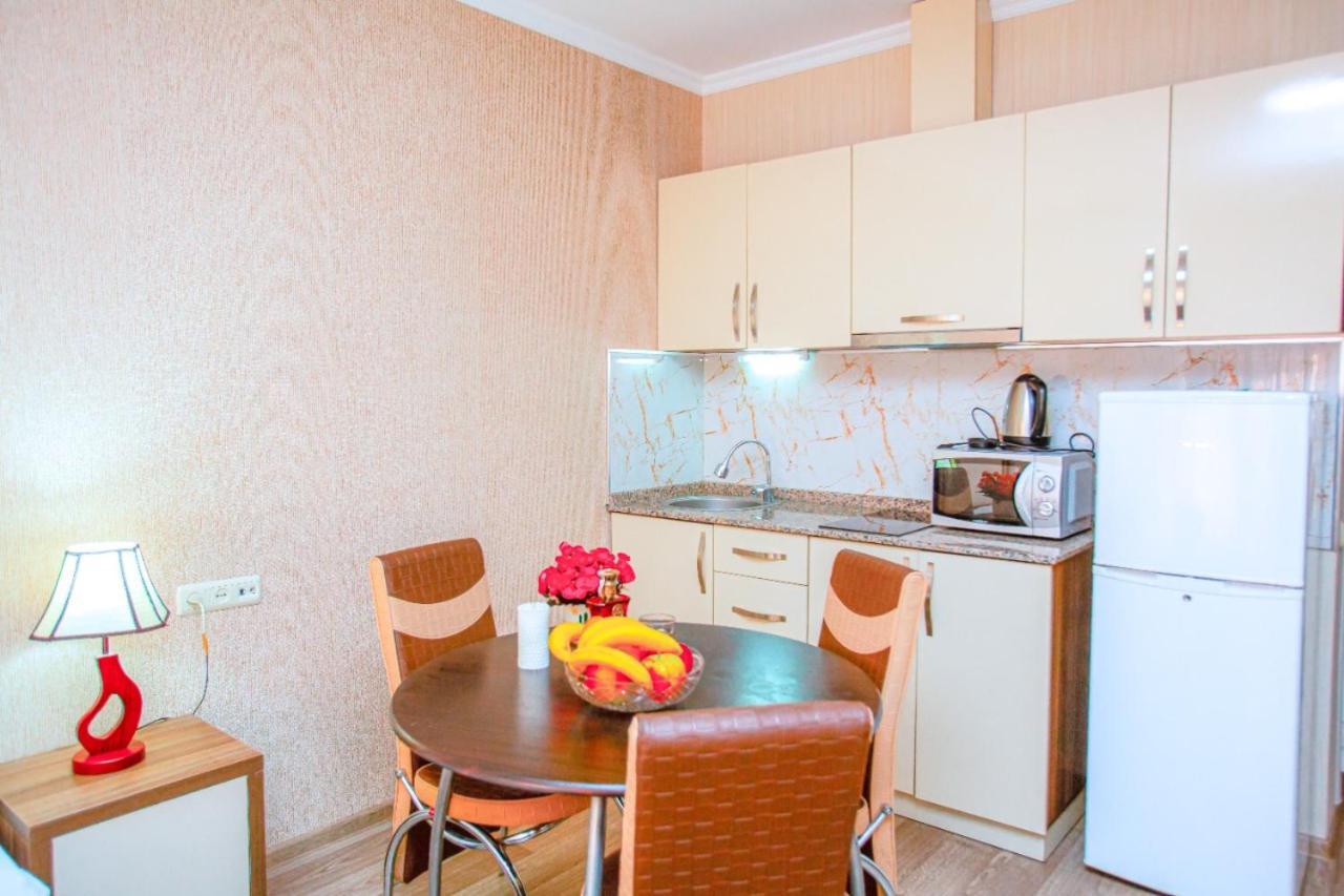 Tower Apartments Batoumi Extérieur photo